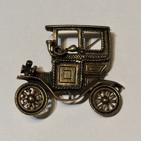 Lot of 8 Assorted Vintage Yellow Gold Tone Costume Jewelry Brooch Pins Wearable - Picture 4 of 10